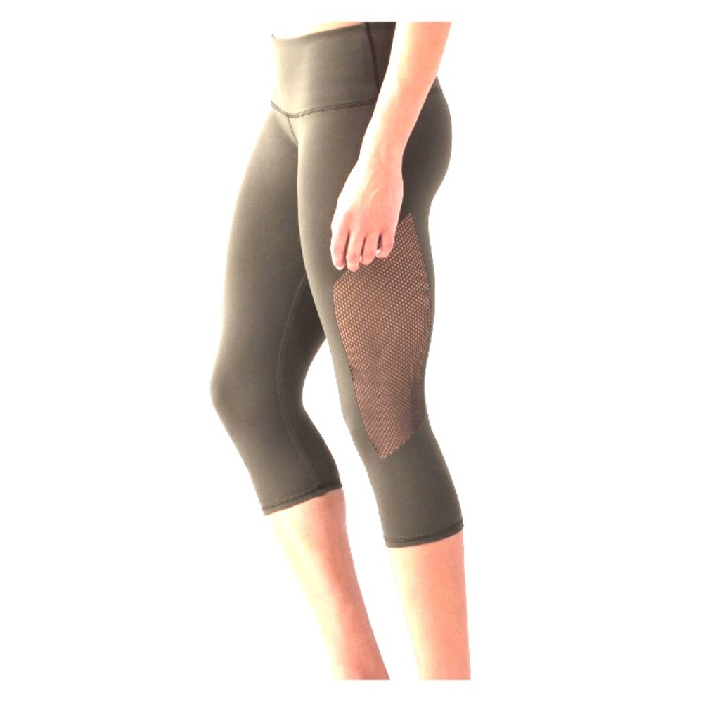 Lululemon reveal crop 15”